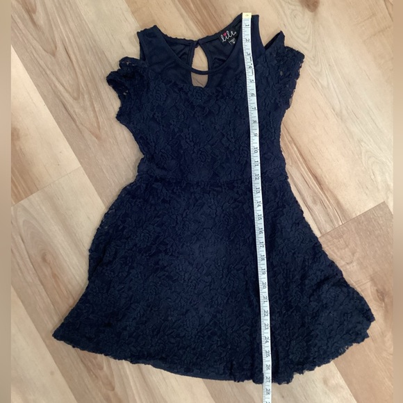Lilt navy blue elastic stretch lace cold shoulder holiday dress | girls 10 - Picture 6 of 7